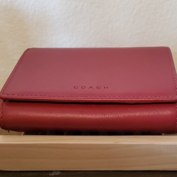 Coach Handbags - Coach Vintage Glove-Tanned Red Leather Zip Wallet ~ EUC ~ Pre-owned